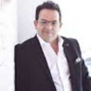 Meet your Posher, Daniel a.